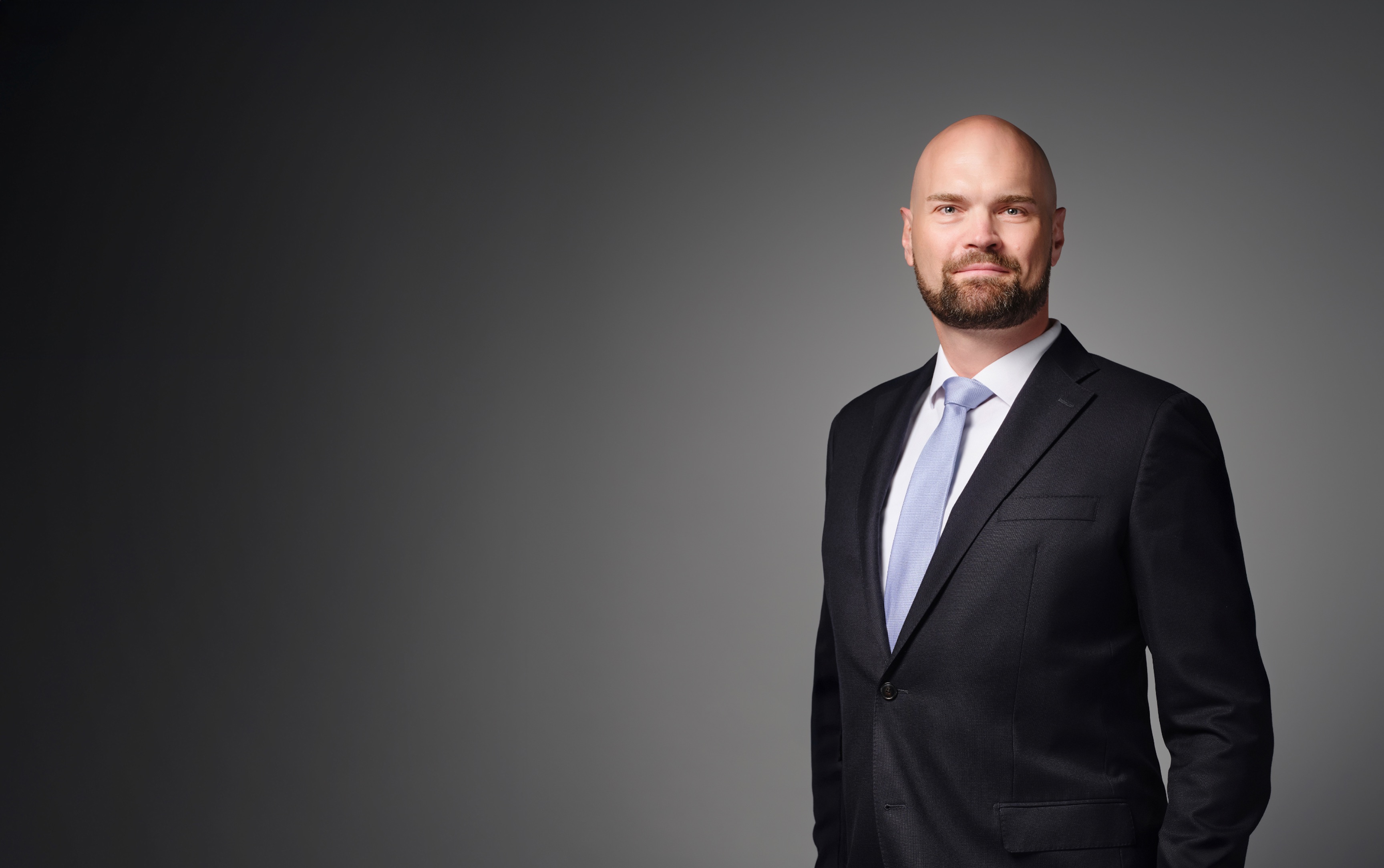 Porträt von Thomas M. Kühne, Rechtsanwalt und Notar, Fachanwalt für Medizinrecht, Handelsrecht und Gesellschafts­recht